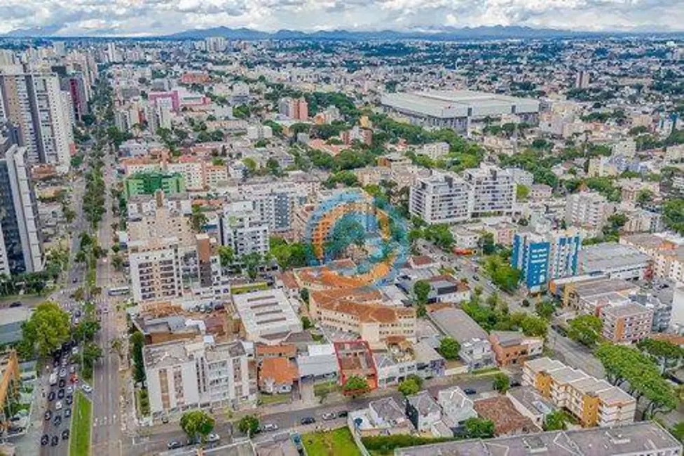 Foto 6 de Terreno / Lote à venda, 319m2 em Água Verde, Curitiba - PR