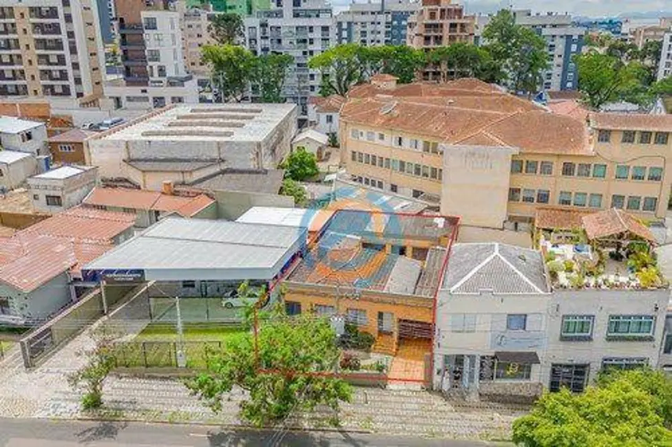 Foto 9 de Terreno / Lote à venda, 319m2 em Água Verde, Curitiba - PR