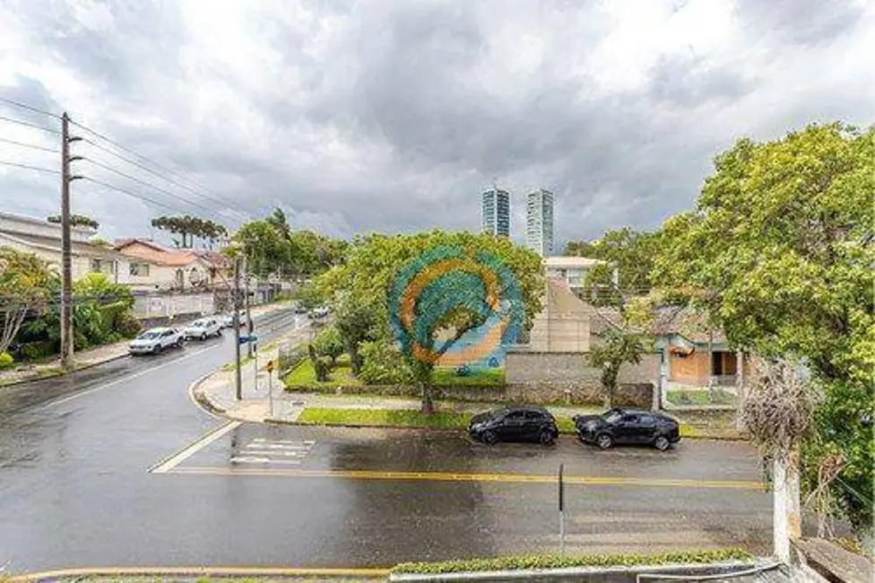 Foto 4 de Sobrado com 5 quartos à venda, 217m2 em Mercês, Curitiba - PR