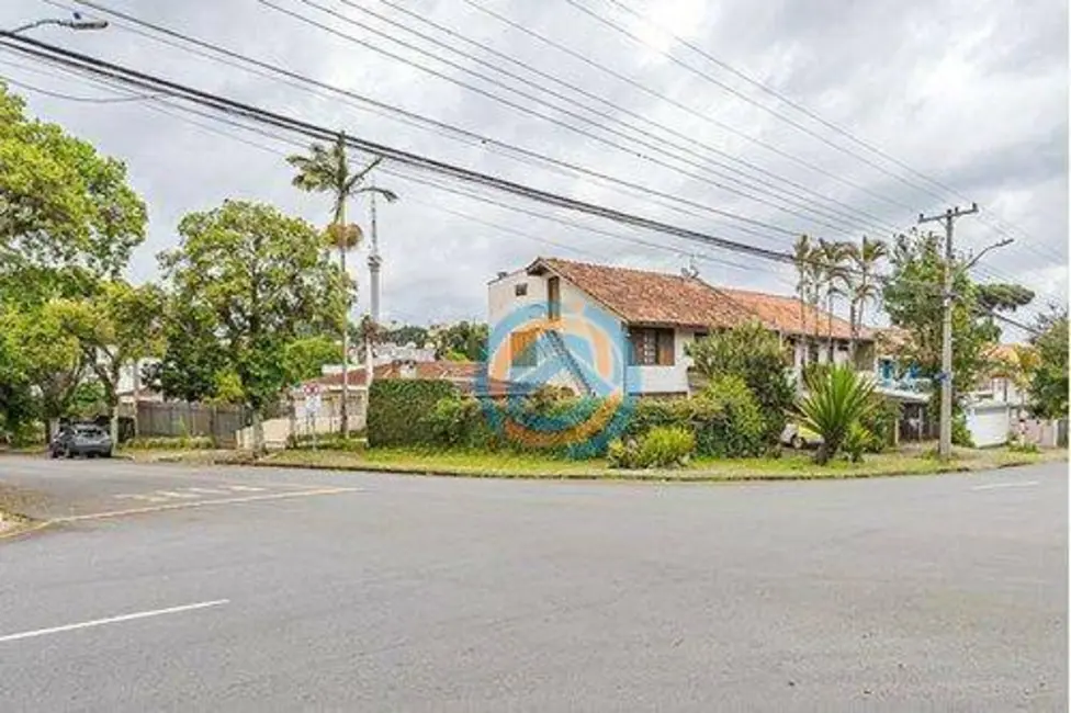 Foto 2 de Sobrado com 5 quartos à venda, 217m2 em Mercês, Curitiba - PR