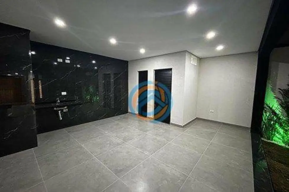 Casa com 3 quartos à venda, 234m2 em São Pedro, Sao Jose Dos Pinhais - PR - imagem 4 Foto 4 de Casa com 3 quartos à venda, 234m2 em São Pedro, Sao Jose Dos Pinhais - PR