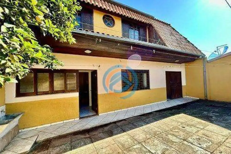 Casa com 4 quartos à venda, 282m2 em Aviação, Sao Jose Dos Pinhais - PR - imagem 1 Foto 1 de Casa com 4 quartos à venda, 282m2 em Aviação, Sao Jose Dos Pinhais - PR