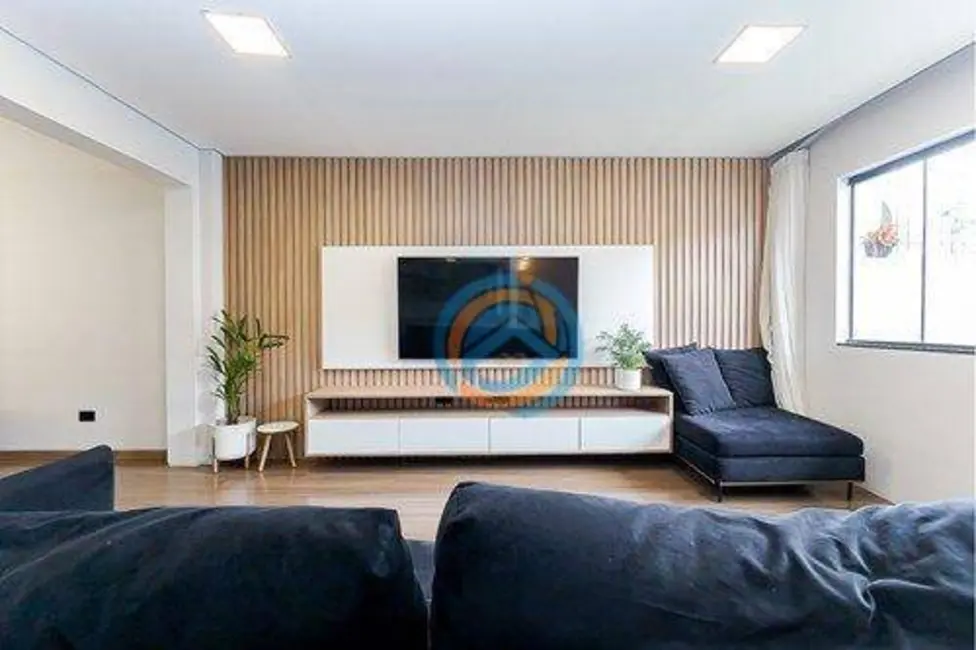 Foto 4 de Sobrado com 4 quartos à venda, 180m2 em Fanny, Curitiba - PR