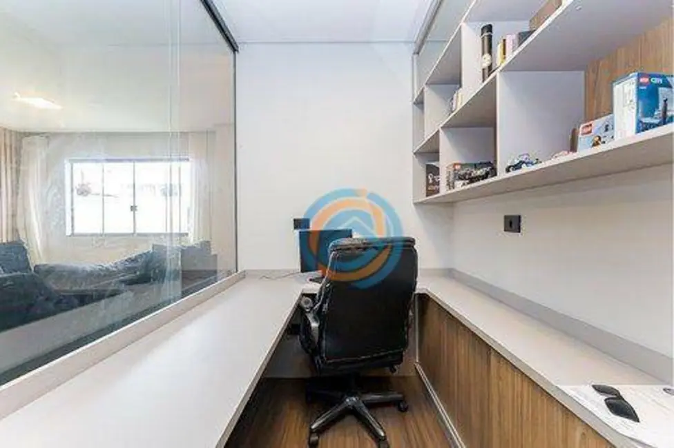 Foto 6 de Sobrado com 4 quartos à venda, 180m2 em Fanny, Curitiba - PR