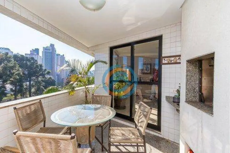 Foto 9 de Apartamento com 3 quartos à venda, 290m2 em Bigorrilho, Curitiba - PR