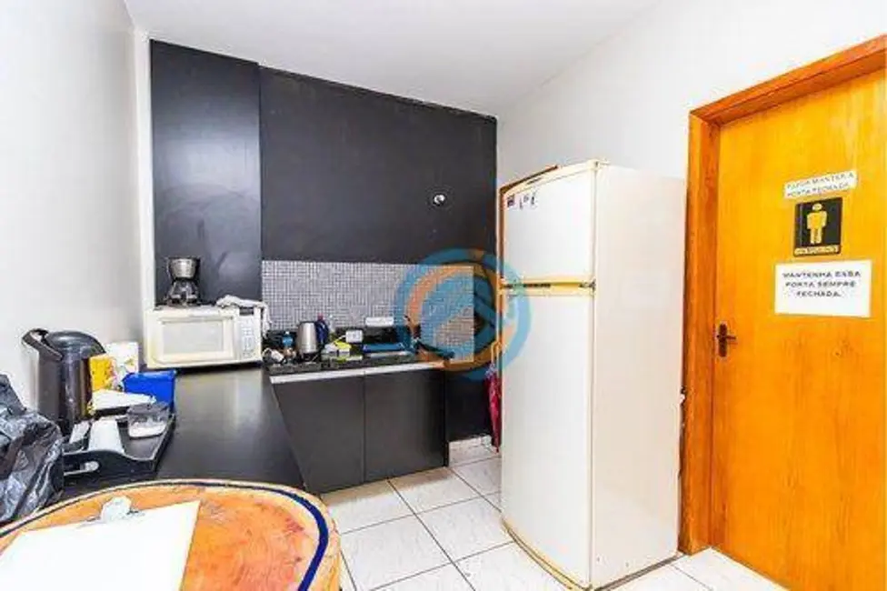 Foto 5 de Armazém / Galpão à venda, 250m2 em Vargem Grande, Pinhais - PR