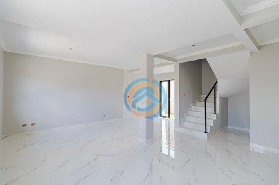 Foto 3 de Sobrado com 3 quartos à venda, 135m2 em São Braz, Curitiba - PR