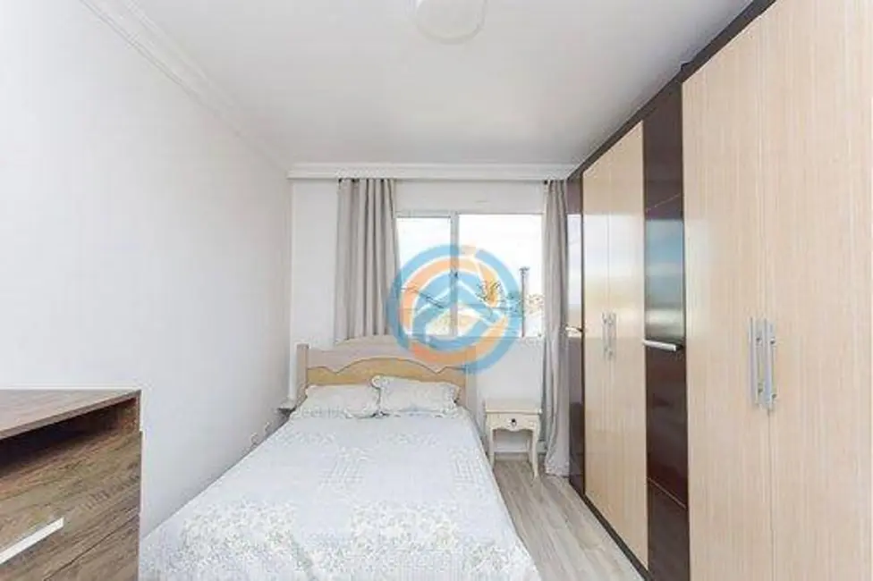 Sobrado com 3 quartos à venda, 242m2 em Pinhais - PR - imagem 9 Foto 9 de Sobrado com 3 quartos à venda, 242m2 em Pinhais - PR