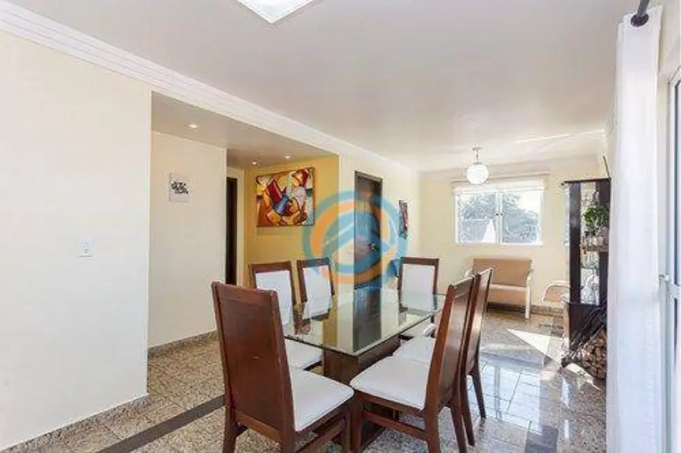 Sobrado com 3 quartos à venda, 242m2 em Pinhais - PR - imagem 2 Foto 2 de Sobrado com 3 quartos à venda, 242m2 em Pinhais - PR