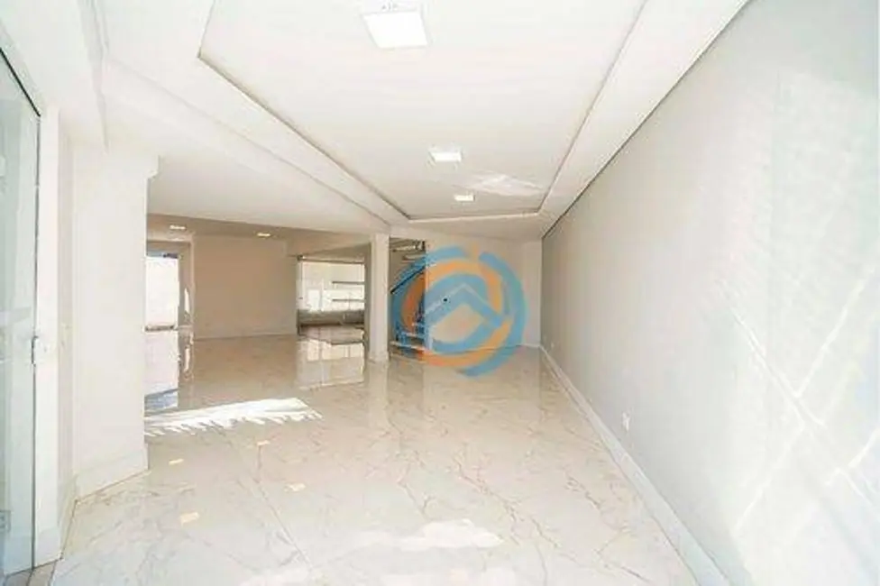 Foto 8 de Casa com 3 quartos à venda, 674m2 em Hugo Lange, Curitiba - PR