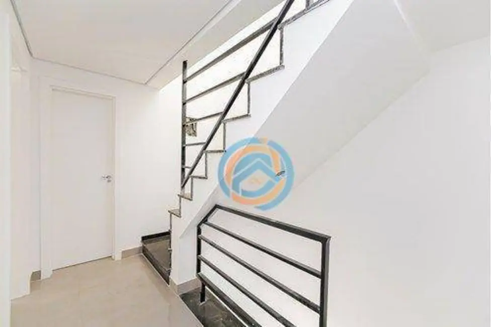 Foto 8 de Sobrado com 3 quartos à venda, 182m2 em Sítio Cercado, Curitiba - PR