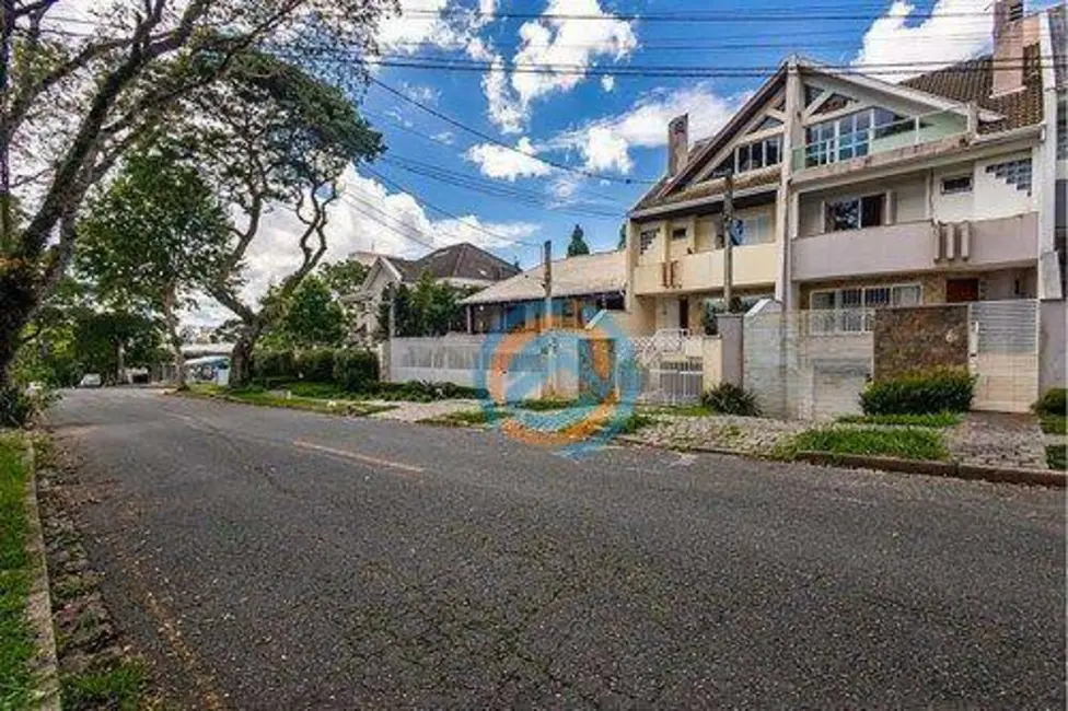 Foto 8 de Sobrado com 3 quartos à venda, 254m2 em Juvevê, Curitiba - PR