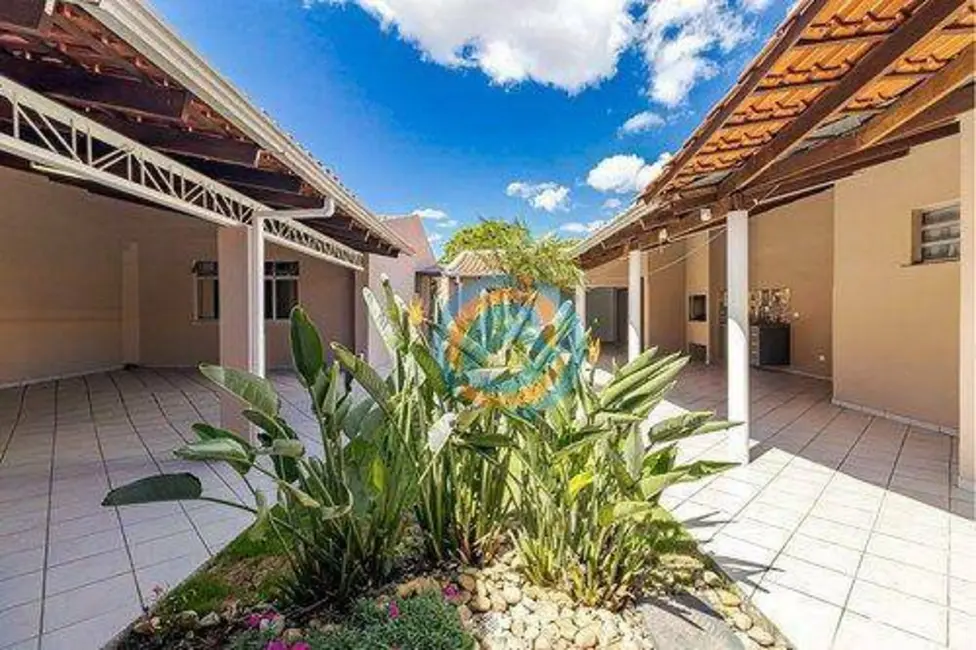 Foto 11 de Casa com 4 quartos à venda, 416m2 em Boqueirão, Curitiba - PR