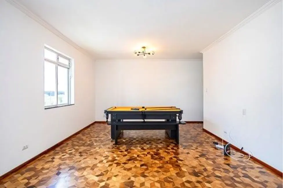Apartamento com 3 quartos para alugar, 110m2 em Água Verde, Curitiba - PR - imagem 3 Foto 3 de Apartamento com 3 quartos para alugar, 110m2 em Água Verde, Curitiba - PR