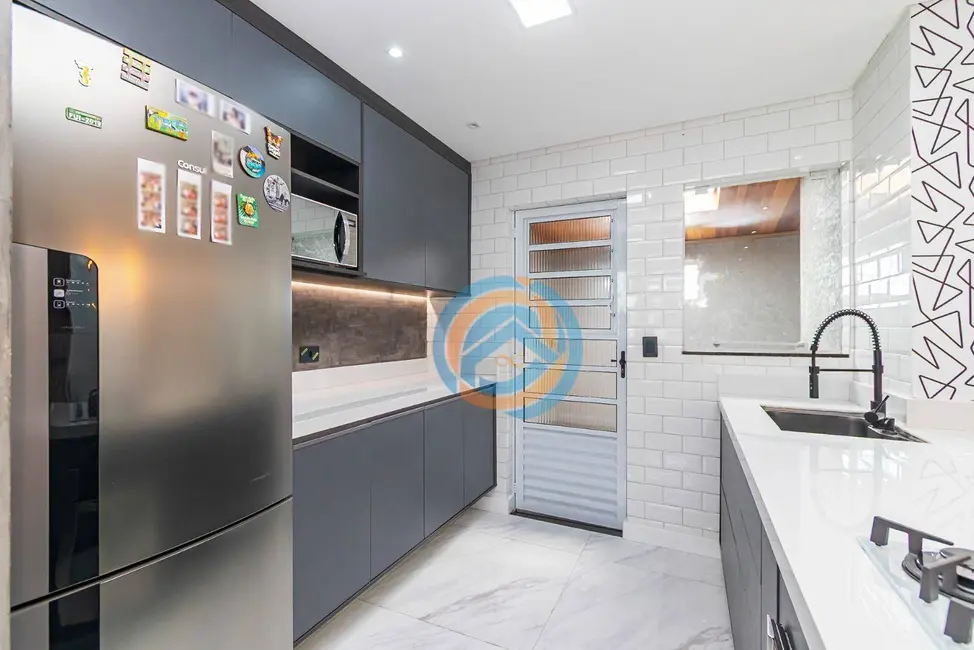 Sobrado com 3 quartos à venda, 121m2 em Boqueirão, Curitiba - PR - imagem 9 Foto 9 de Sobrado com 3 quartos à venda, 121m2 em Boqueirão, Curitiba - PR