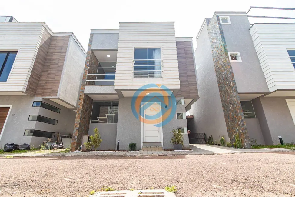 Sobrado com 3 quartos à venda, 121m2 em Boqueirão, Curitiba - PR - imagem 2 Foto 2 de Sobrado com 3 quartos à venda, 121m2 em Boqueirão, Curitiba - PR