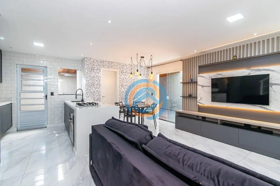 Sobrado com 3 quartos à venda, 121m2 em Boqueirão, Curitiba - PR - imagem 5 Foto 5 de Sobrado com 3 quartos à venda, 121m2 em Boqueirão, Curitiba - PR