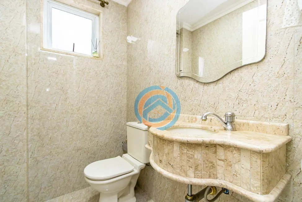 Sobrado com 3 quartos à venda, 360m2 em Pinhais - PR - imagem 8 Foto 8 de Sobrado com 3 quartos à venda, 360m2 em Pinhais - PR