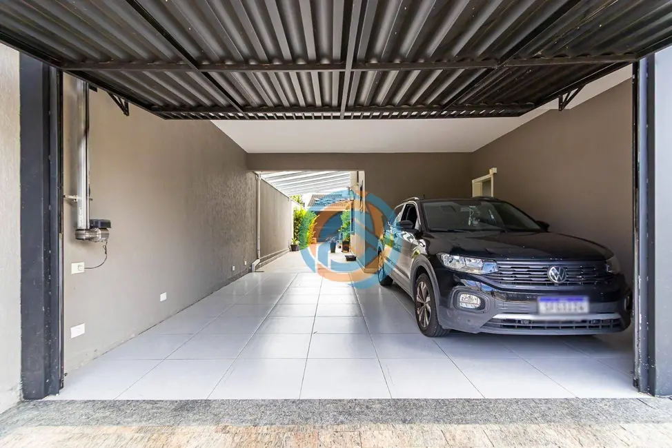 Sobrado com 3 quartos à venda, 360m2 em Pinhais - PR - imagem 2 Foto 2 de Sobrado com 3 quartos à venda, 360m2 em Pinhais - PR