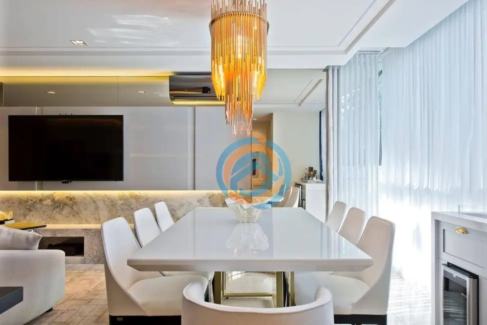 Foto 4 de Apartamento com 3 quartos à venda, 205m2 em Mossunguê, Curitiba - PR