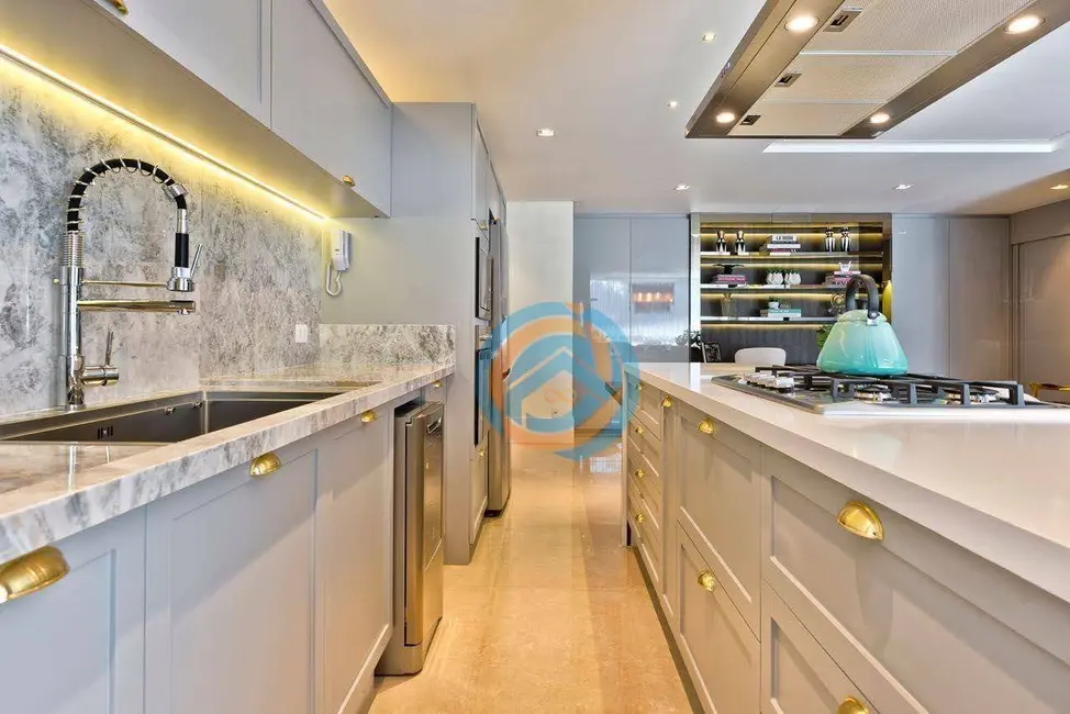 Foto 5 de Apartamento com 3 quartos à venda, 205m2 em Mossunguê, Curitiba - PR