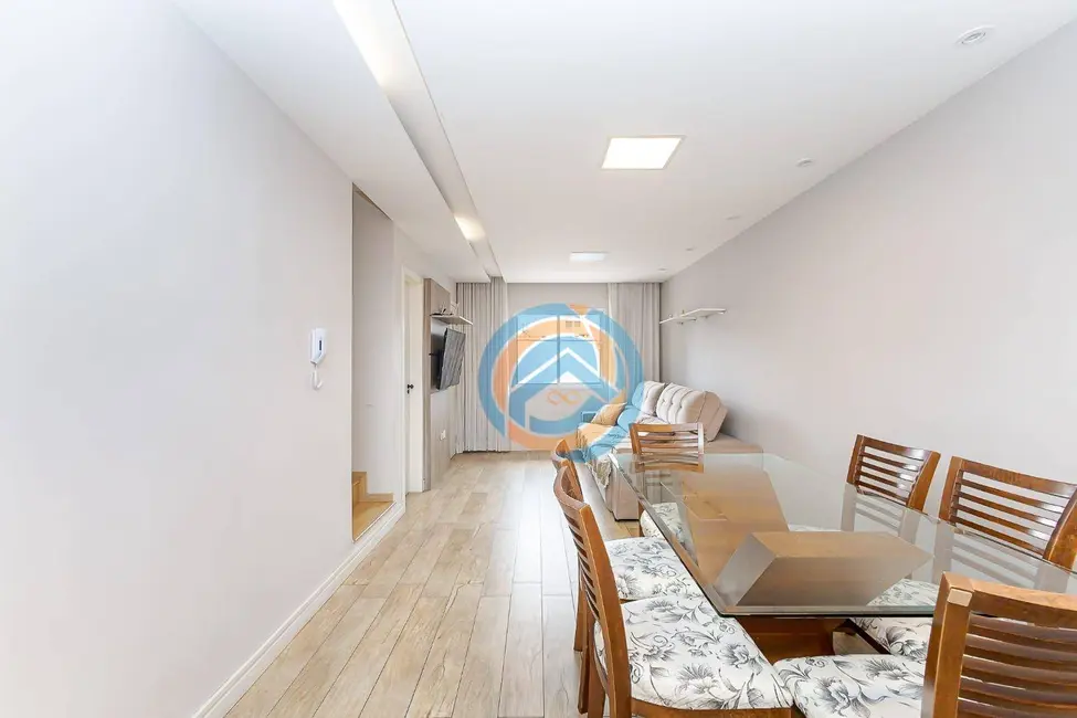 Foto 4 de Sobrado com 4 quartos à venda, 134m2 em Novo Mundo, Curitiba - PR