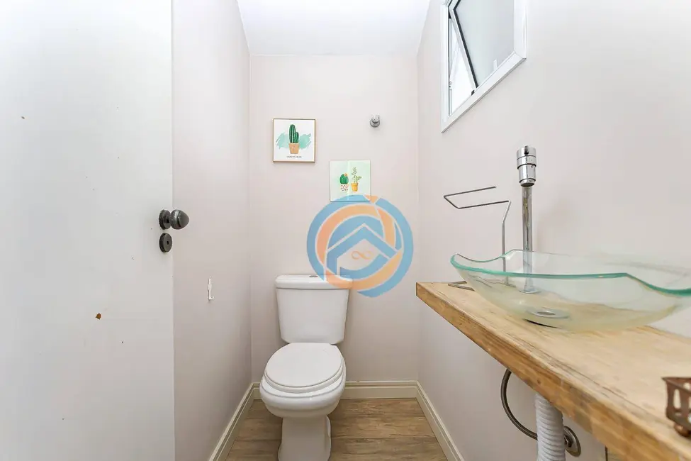 Foto 5 de Sobrado com 4 quartos à venda, 134m2 em Novo Mundo, Curitiba - PR