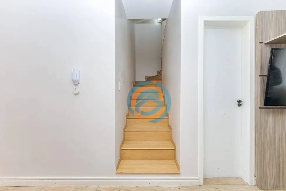 Foto 6 de Sobrado com 4 quartos à venda, 134m2 em Novo Mundo, Curitiba - PR