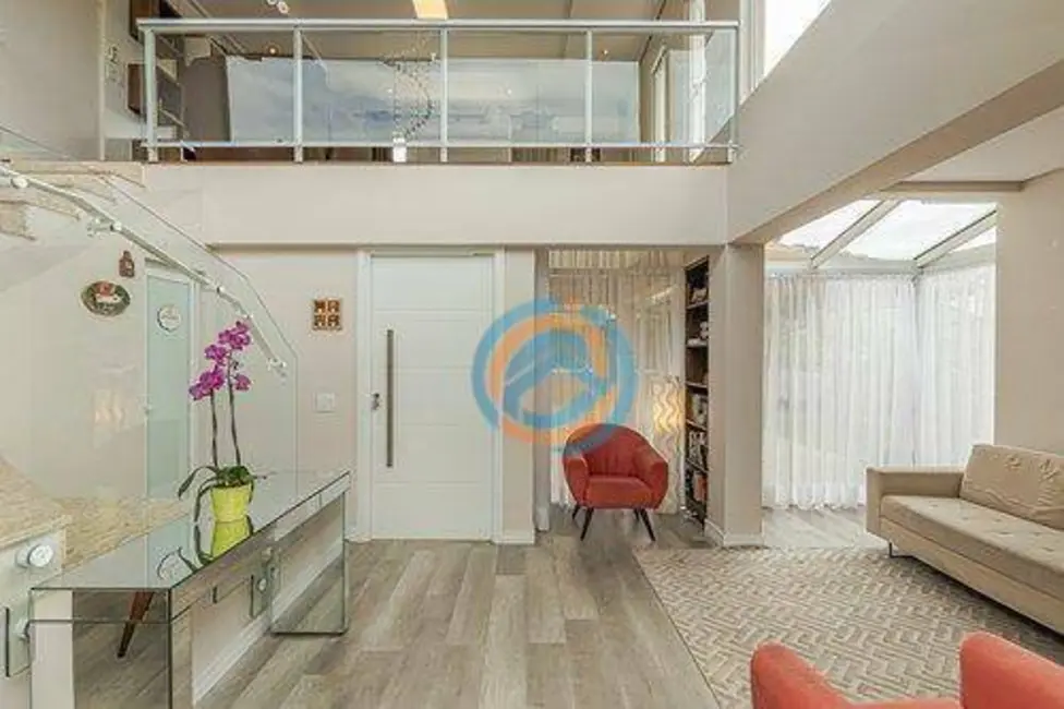 Sobrado com 4 quartos à venda, 522m2 em Fanny, Curitiba - PR - imagem 2 Foto 2 de Sobrado com 4 quartos à venda, 522m2 em Fanny, Curitiba - PR