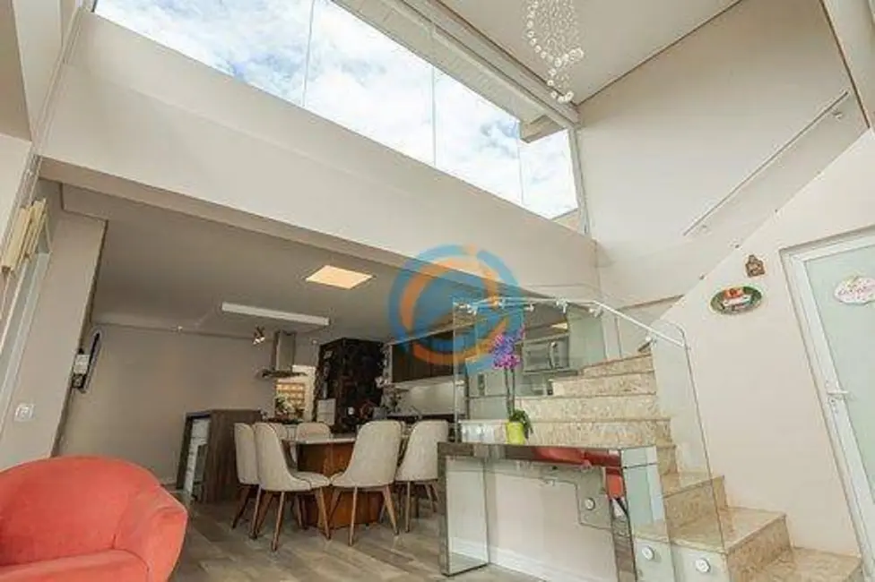 Sobrado com 4 quartos à venda, 522m2 em Fanny, Curitiba - PR - imagem 8 Foto 8 de Sobrado com 4 quartos à venda, 522m2 em Fanny, Curitiba - PR