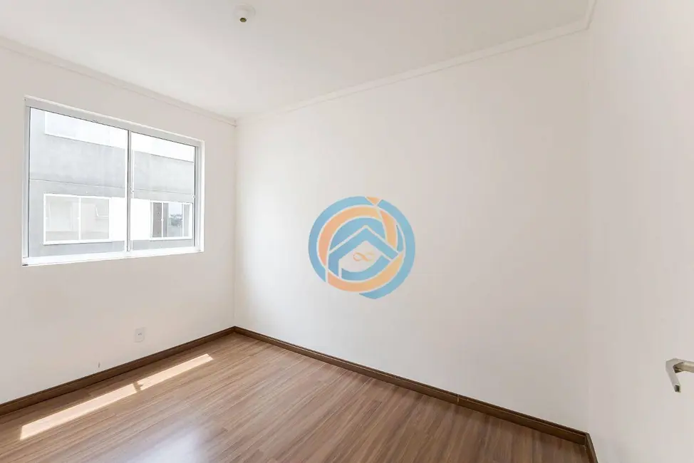 Foto 4 de Apartamento com 2 quartos à venda, 40m2 em Bonfim, Almirante Tamandare - PR