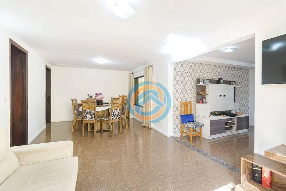 Sobrado com 5 quartos à venda, 278m2 em Santa Quitéria, Curitiba - PR - imagem 5 Foto 5 de Sobrado com 5 quartos à venda, 278m2 em Santa Quitéria, Curitiba - PR