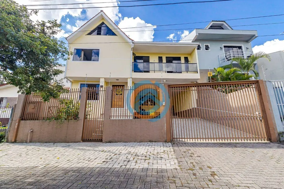 Sobrado com 5 quartos à venda, 278m2 em Santa Quitéria, Curitiba - PR - imagem 1 Foto 1 de Sobrado com 5 quartos à venda, 278m2 em Santa Quitéria, Curitiba - PR