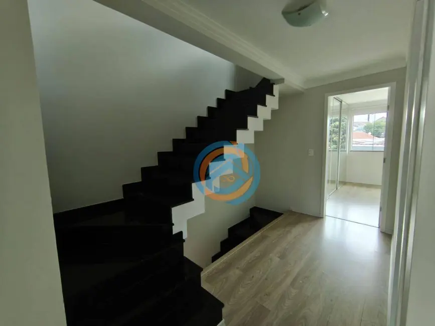 Foto 2 de Sobrado com 3 quartos à venda, 131m2 em Boqueirão, Curitiba - PR