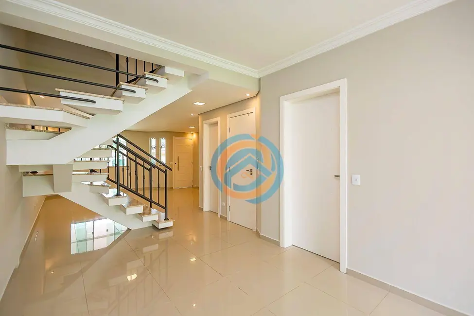 Sobrado com 5 quartos à venda em Água Verde, Curitiba - PR - imagem 7 Foto 7 de Sobrado com 5 quartos à venda em Água Verde, Curitiba - PR