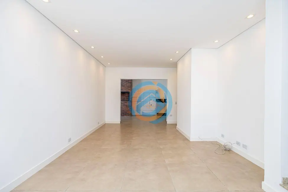 Foto 5 de Sobrado à venda, 210m2 em Santa Cândida, Curitiba - PR