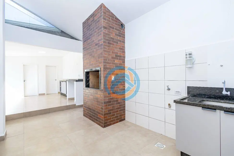 Foto 13 de Sobrado à venda, 210m2 em Santa Cândida, Curitiba - PR