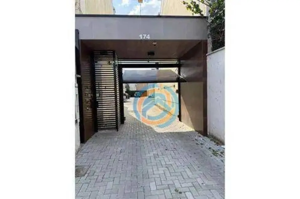 Foto 14 de Sobrado à venda, 145m2 em Uberaba, Curitiba - PR