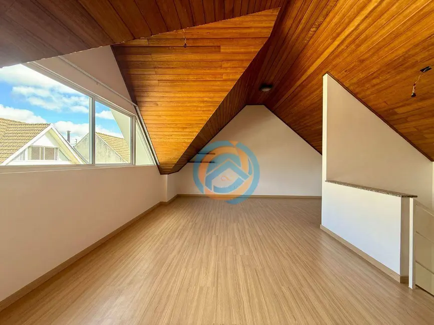 Foto 26 de Sobrado à venda, 145m2 em Uberaba, Curitiba - PR