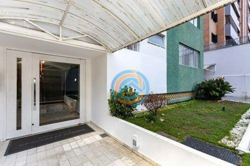 Apartamento com 1 quarto à venda, 81m2 em Batel, Curitiba - PR - imagem 6 Foto 6 de Apartamento com 1 quarto à venda, 81m2 em Batel, Curitiba - PR