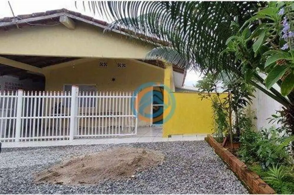 Foto 3 de Casa com 3 quartos à venda, 169m2 em Matinhos - PR