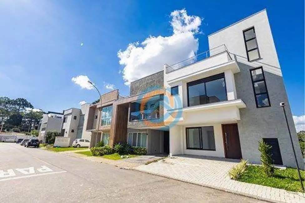 Foto 3 de Sobrado com 3 quartos à venda, 185m2 em Santa Cândida, Curitiba - PR