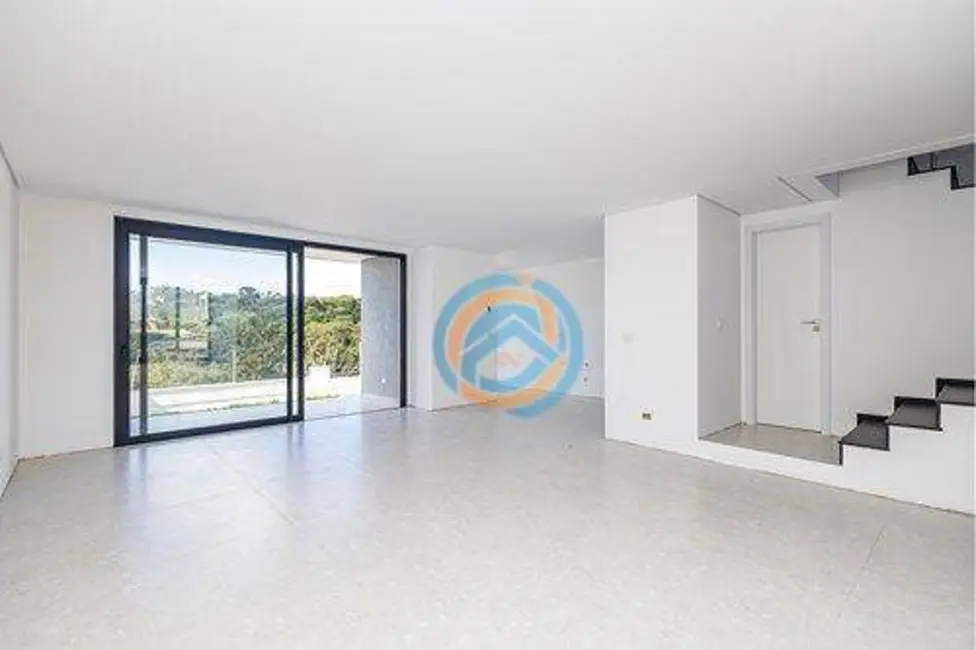 Foto 6 de Sobrado com 3 quartos à venda, 185m2 em Santa Cândida, Curitiba - PR