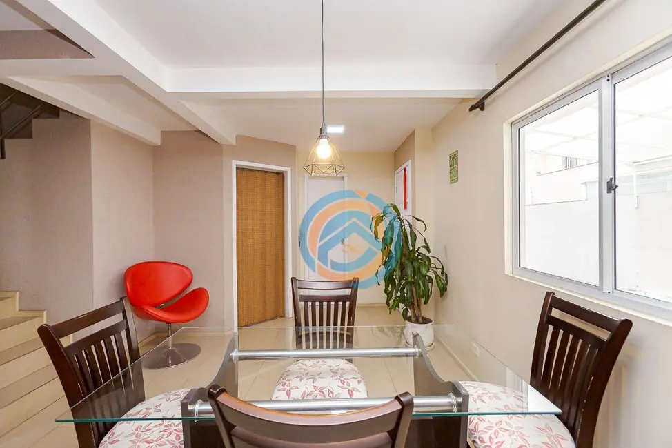 Foto 1 de Sobrado com 3 quartos à venda, 157m2 em Xaxim, Curitiba - PR