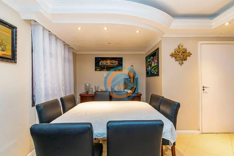 Foto 2 de Sobrado com 3 quartos à venda, 210m2 em Cidade Industrial, Curitiba - PR