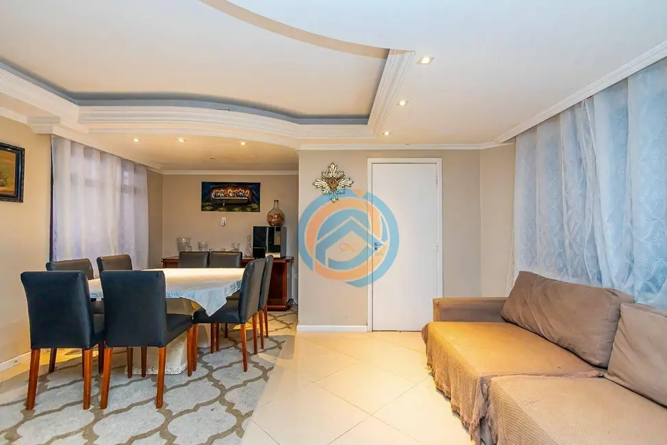 Foto 6 de Sobrado com 3 quartos à venda, 210m2 em Cidade Industrial, Curitiba - PR