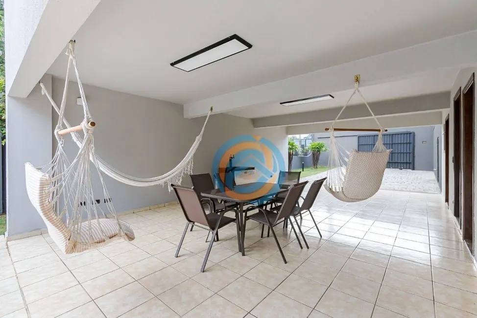 Foto 4 de Sobrado com 6 quartos à venda, 360m2 em Vista Alegre, Curitiba - PR
