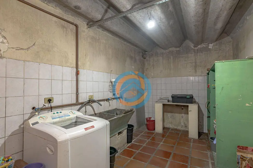 Foto 19 de Casa à venda, 360m2 em Fanny, Curitiba - PR