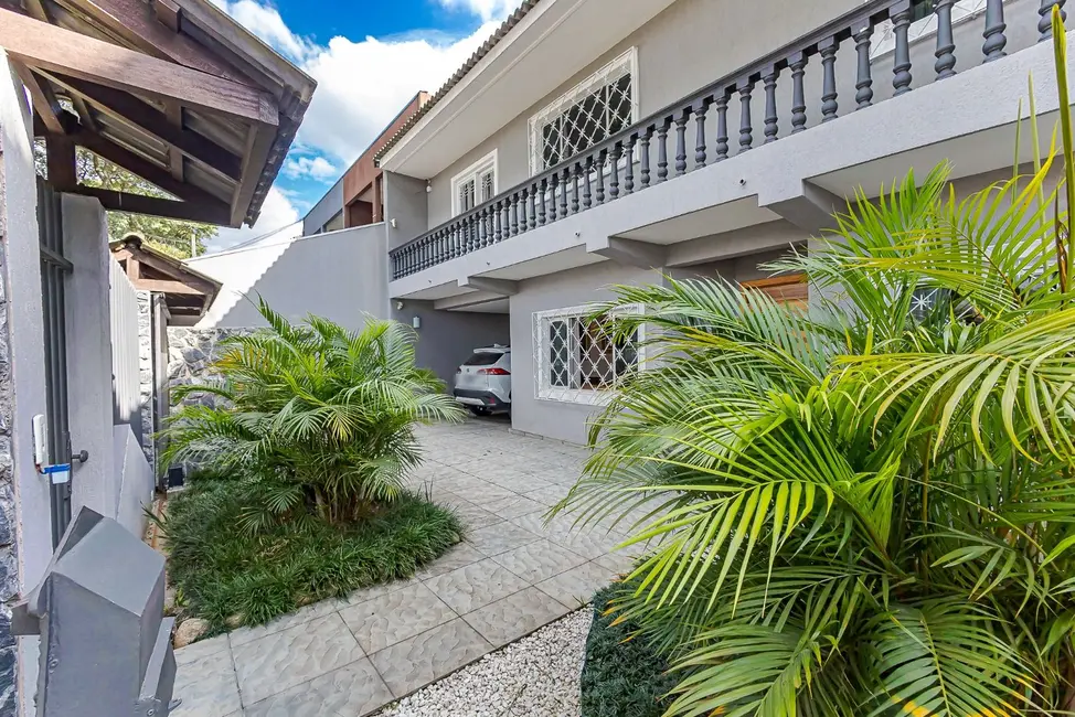 Foto 2 de Casa com 4 quartos à venda, 270m2 em Jardim das Américas, Curitiba - PR