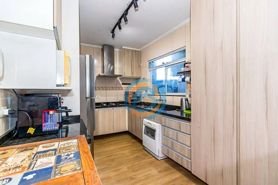 Sobrado com 3 quartos à venda, 117m2 em Guabirotuba, Curitiba - PR - imagem 9 Foto 9 de Sobrado com 3 quartos à venda, 117m2 em Guabirotuba, Curitiba - PR